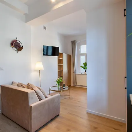 Апартаменти Vintage Antresola Mtp Sala Ziemi Stare Zoo